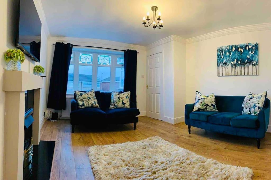 Homely Detached 3 Bedroom House Near Sheffield ロザーハム エクステリア 写真