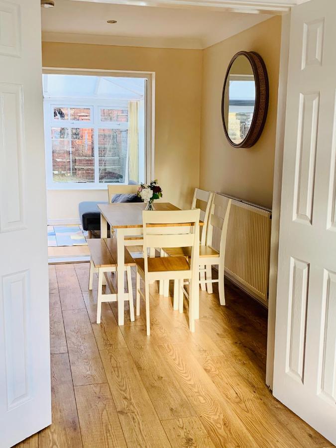 Homely Detached 3 Bedroom House Near Sheffield ロザーハム エクステリア 写真