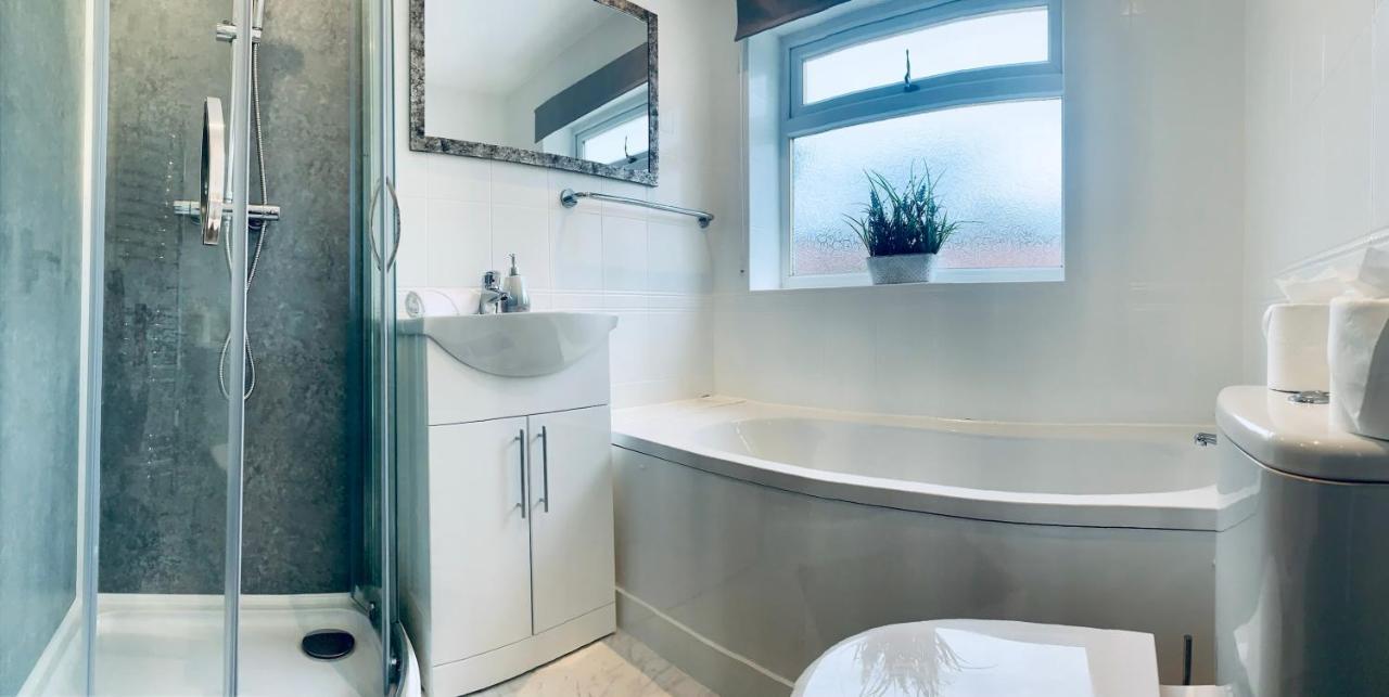 Homely Detached 3 Bedroom House Near Sheffield ロザーハム エクステリア 写真